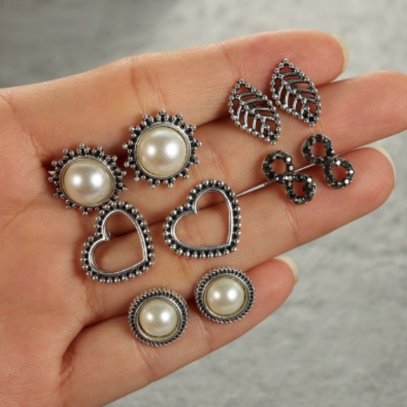 Jewelry - NEW 5 pairs stud earrings set